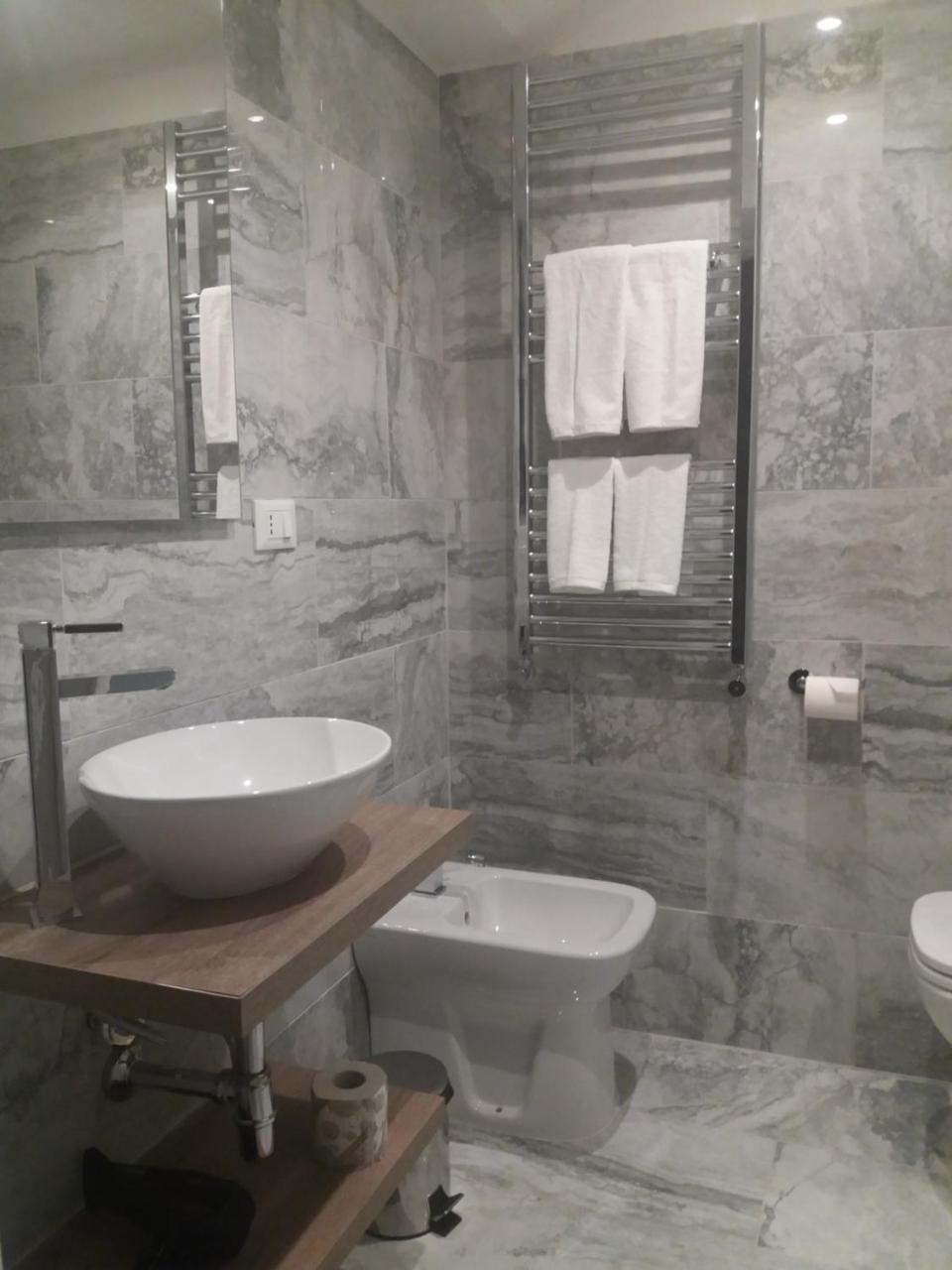 Vo Al Guest House Genova Center Ngoại thất bức ảnh